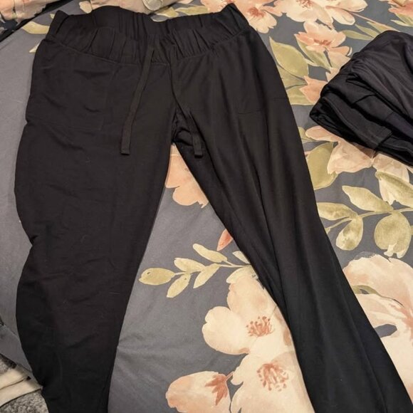 Lot of XL Maternity Leggings, Pants, Jeans - Picture 8 of 8